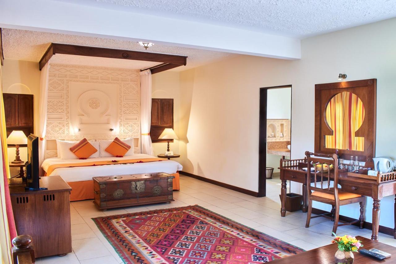 Neptune Village Beach Resort & Spa Galu Eksteriør billede
