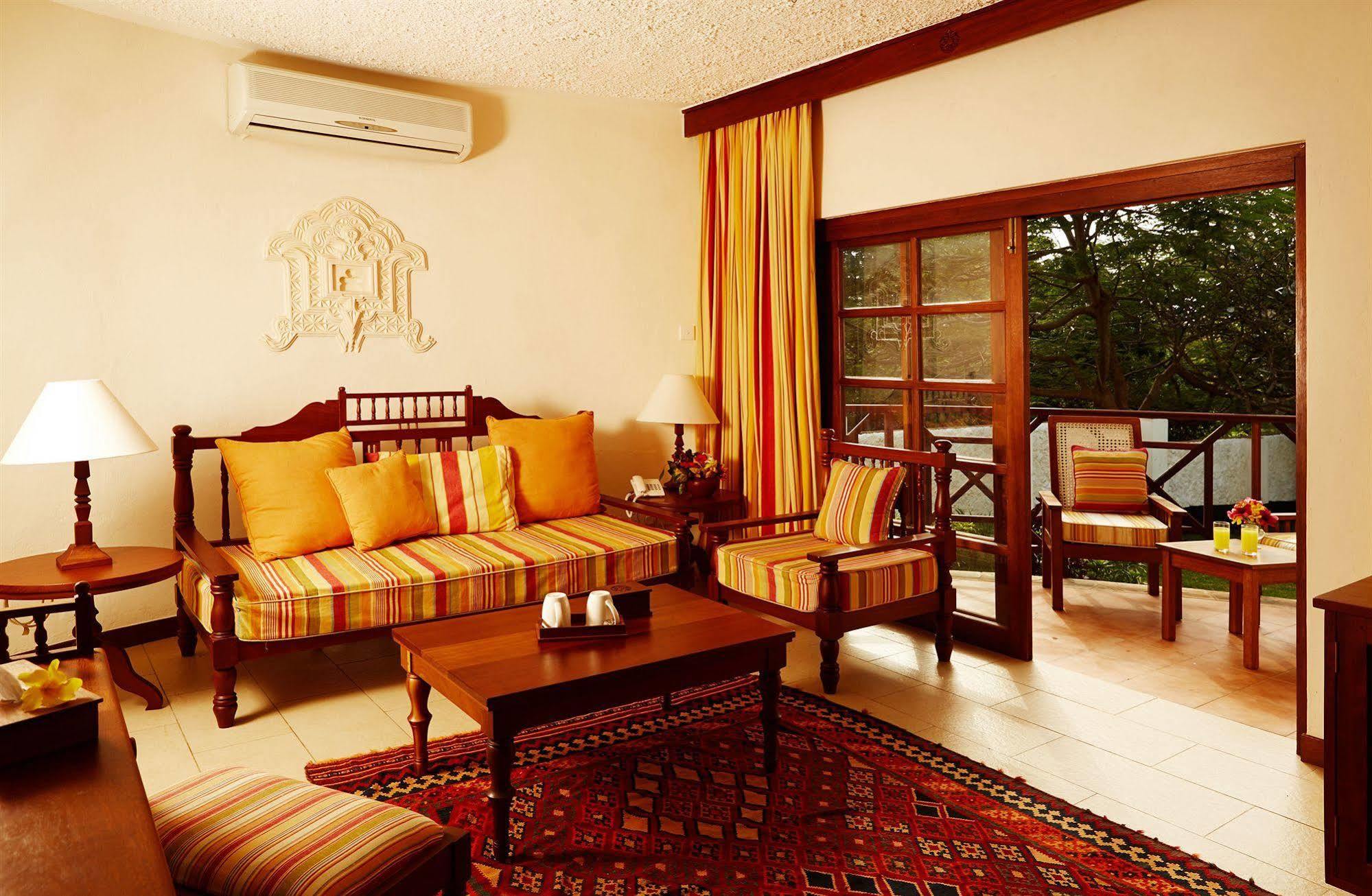 Neptune Village Beach Resort & Spa Galu Eksteriør billede