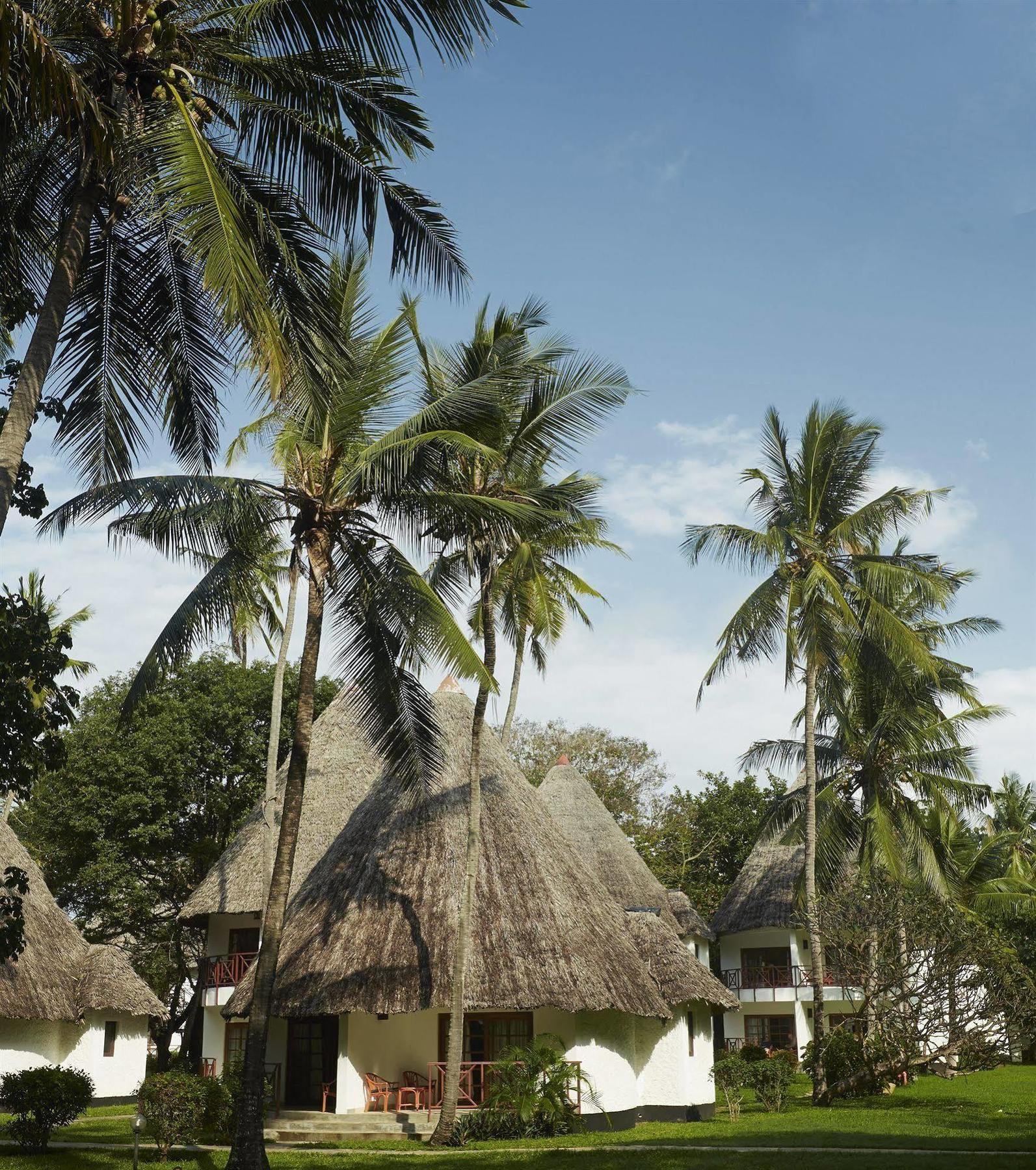 Neptune Village Beach Resort & Spa Galu Eksteriør billede