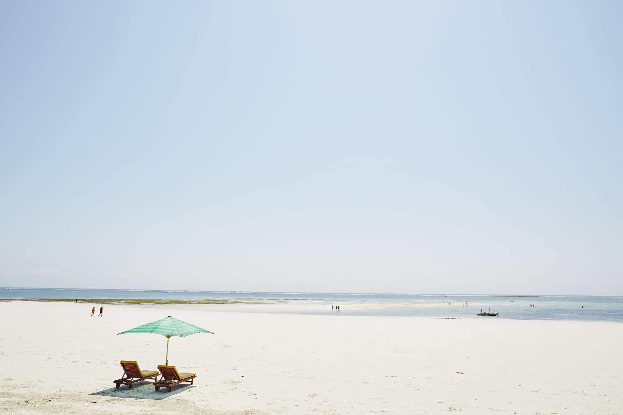 Neptune Village Beach Resort & Spa Galu Eksteriør billede